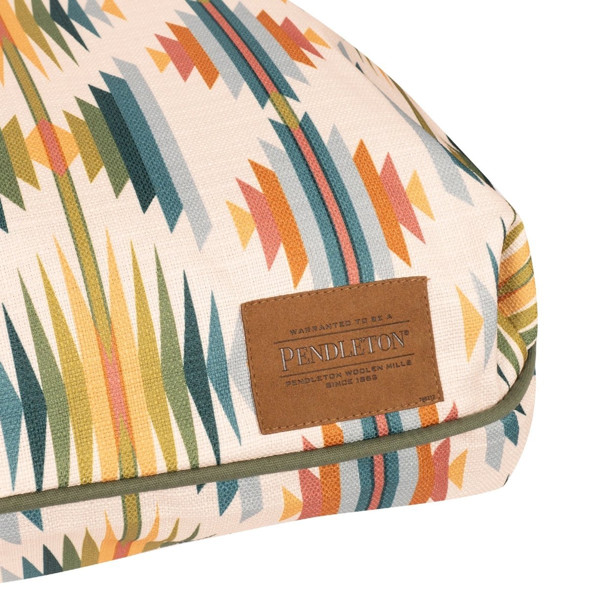 Pendleton All Season Pet Napper - beds, New, and Outdoor Beds