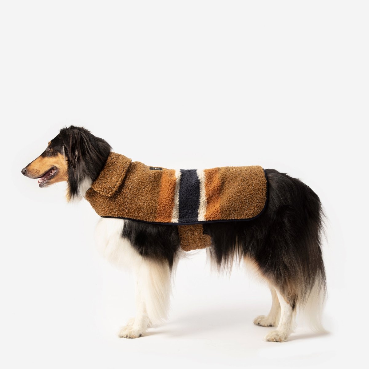 S0620268131_BerberCoat_BrandStripe_Rust_V4_ALT_03